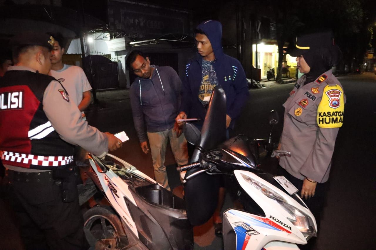 Cegah Perang Sarung Polres Bangkalan Patroli Sahur On The Road