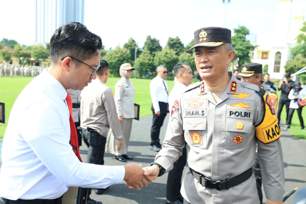 Bertugas dengan Baik, Satgas Pangan Polda Jatim Terima Penghargaan