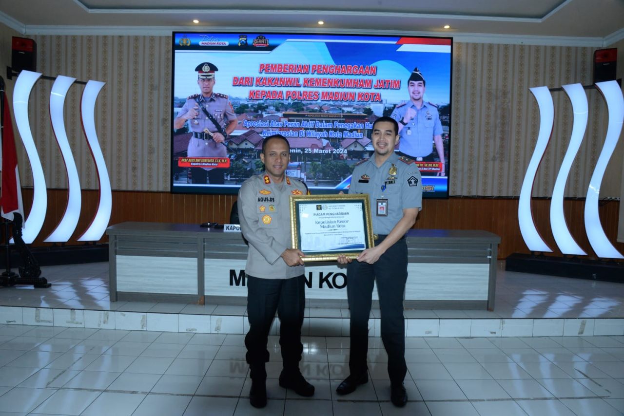 Tegakkan Hukum Keimigrasian, Polres Madiun Kota Raih Penghargaan dari Kemenkumham Jatim