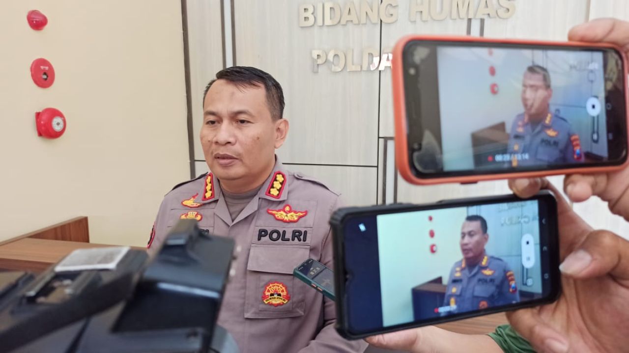 Polda Jatim Gencarkan Tes Urine Sopir Angkutan Umum