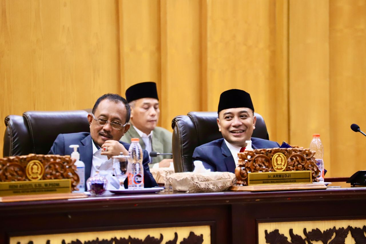 Hadir Bersama Armuji di Sidang Paripurna, Eri Cahyadi: Kita Ini Pasangan Sejati