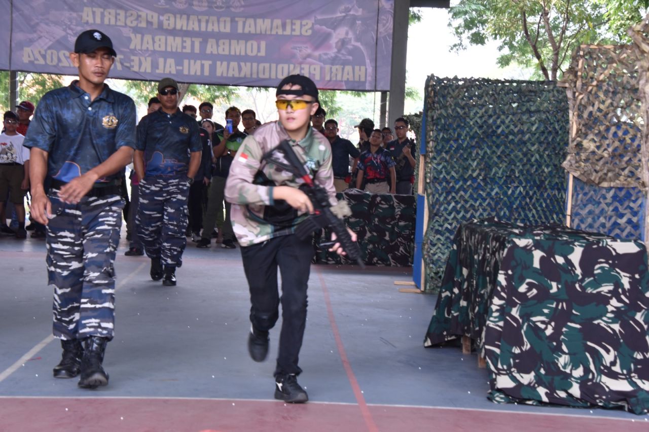 Unjuk Kebolehan Lomba Menembak Pistol dan Airsoft Gun Di Peringatan Hardikal 2024