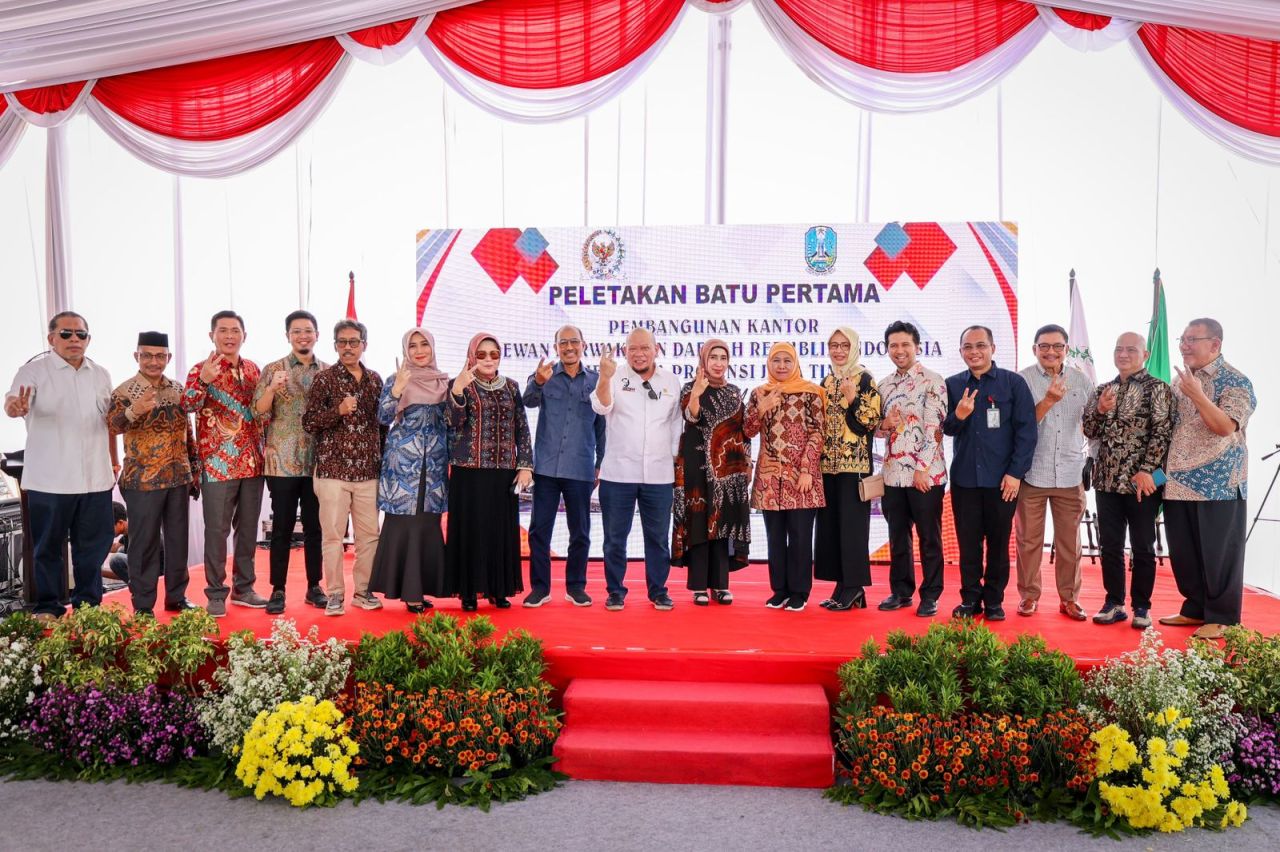 Seremoni Peletakan Batu Pertama Pembangunan Kantor Perwakilan DPD RI Provinsi Jawa Timur