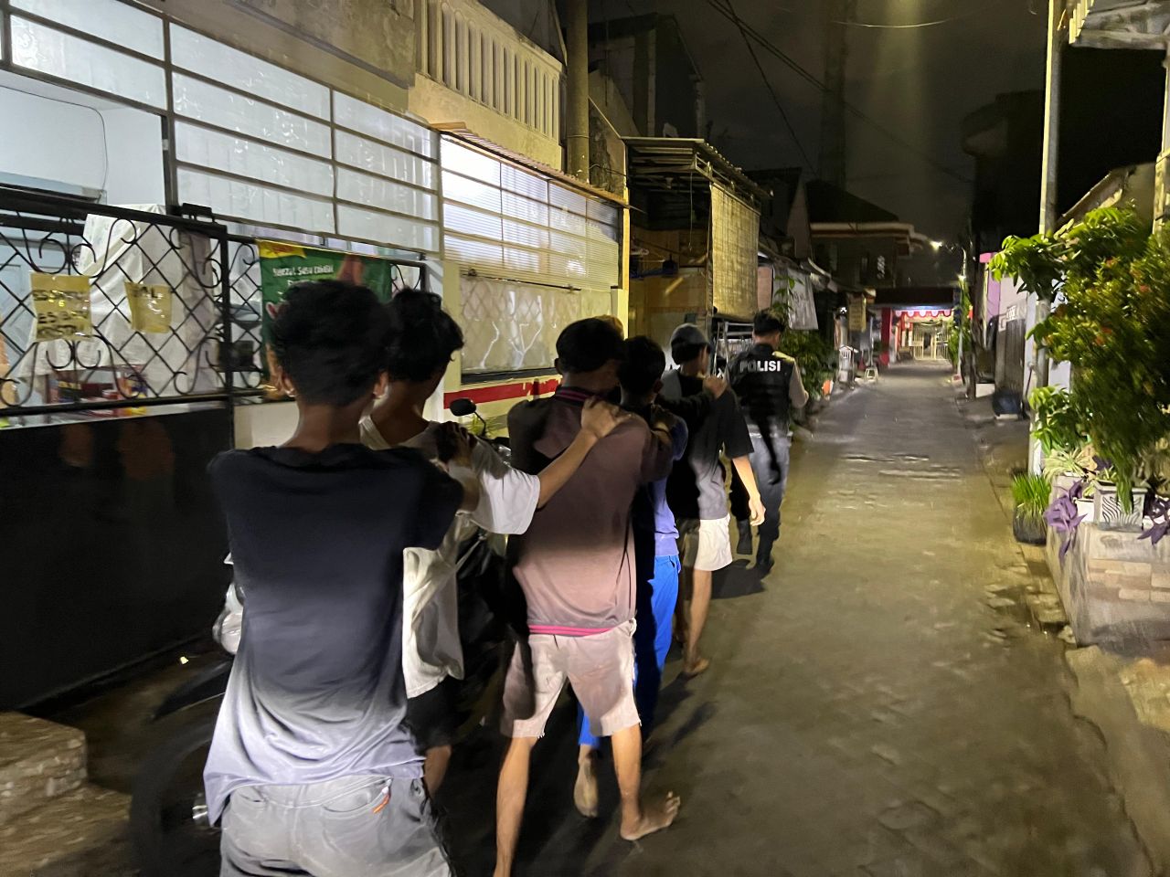 Remaja Ala Gengster Digelandang Tim Respati