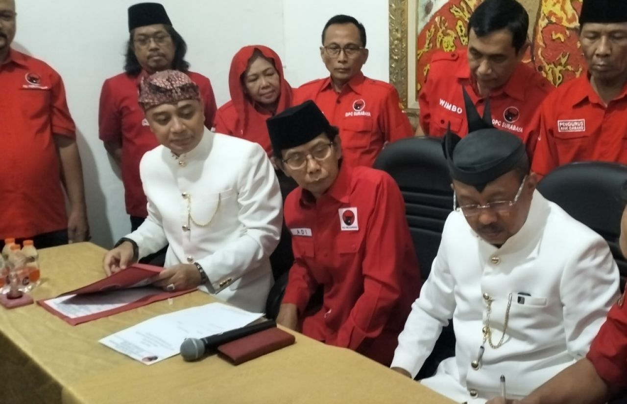 Pilkada 2024, Eri - Armuji Resmi Mendaftar Sebagai Calon Walikota dan Wakil Walikota Surabaya