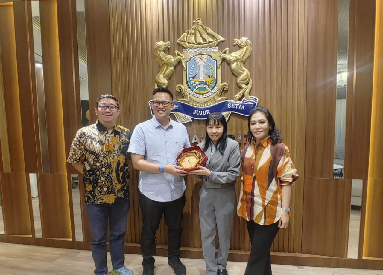 Minister Counsellor Thailand bersama Ali Affandi