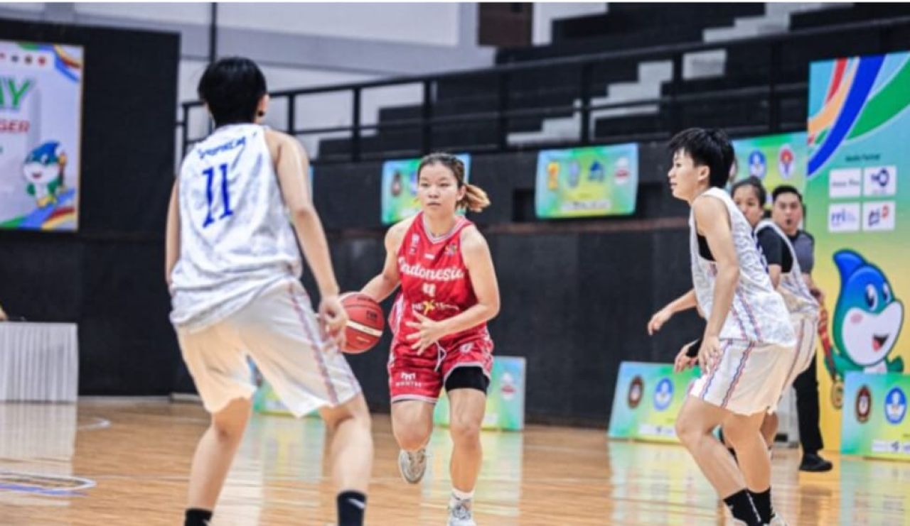 AUG 2024, 13 Atlet Mahasiswa UBAYA Sumbang 8 Medali