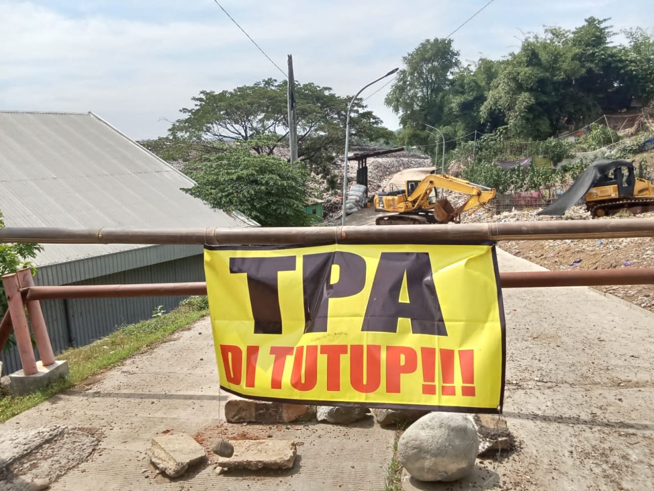 Puluhan Tahun Beroperasi Akhirnya TPA Pesalakan Ditutup 