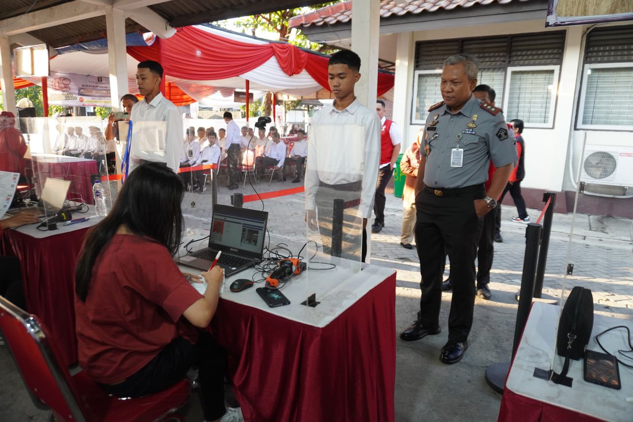 Berikan Arahan Kepada Para Peserta SKD Catar, Kakanwil: Seleksi SKD Bersih dan Transparan