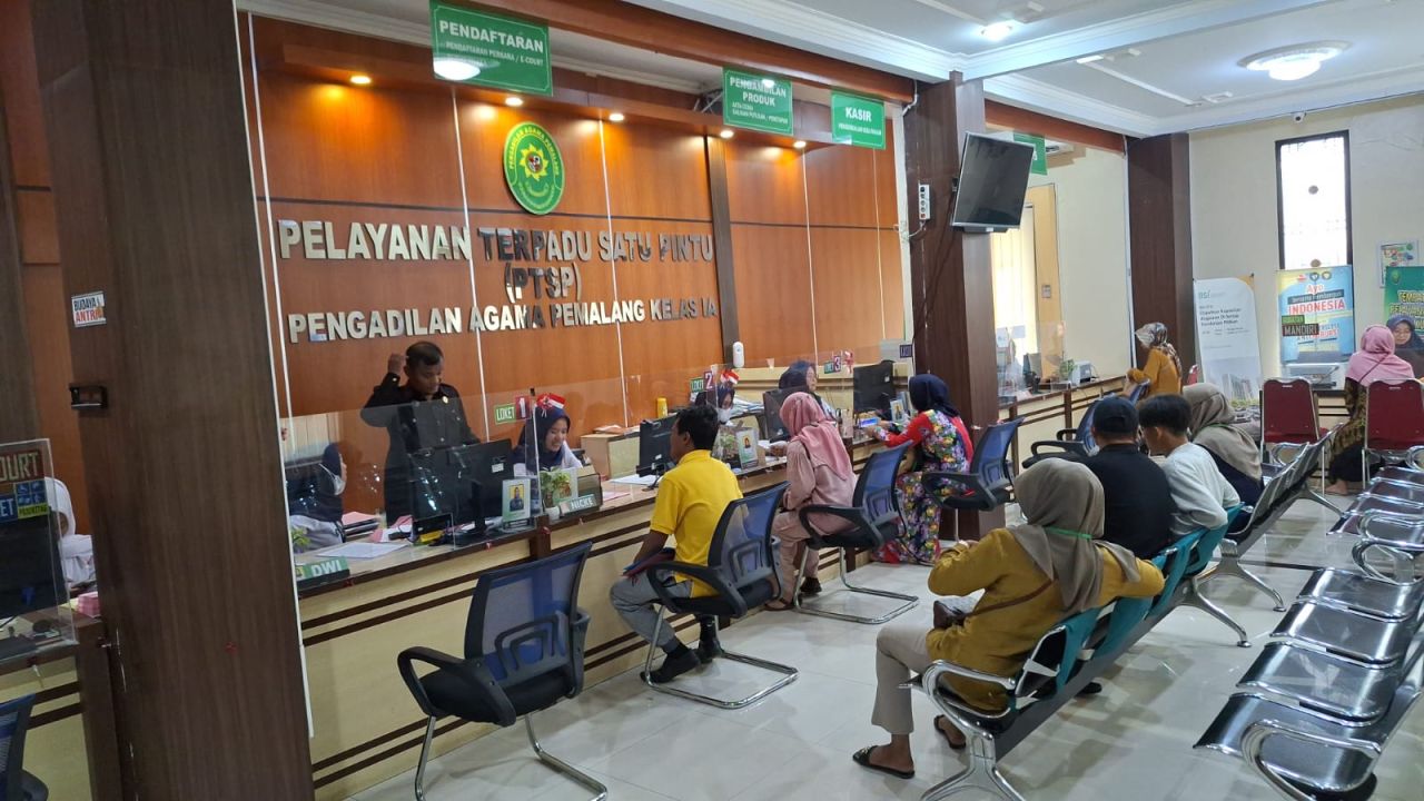 Ribuan Istri di Pemalang Gugat Cerai Suaminya Karena Alasan Ekonomi 