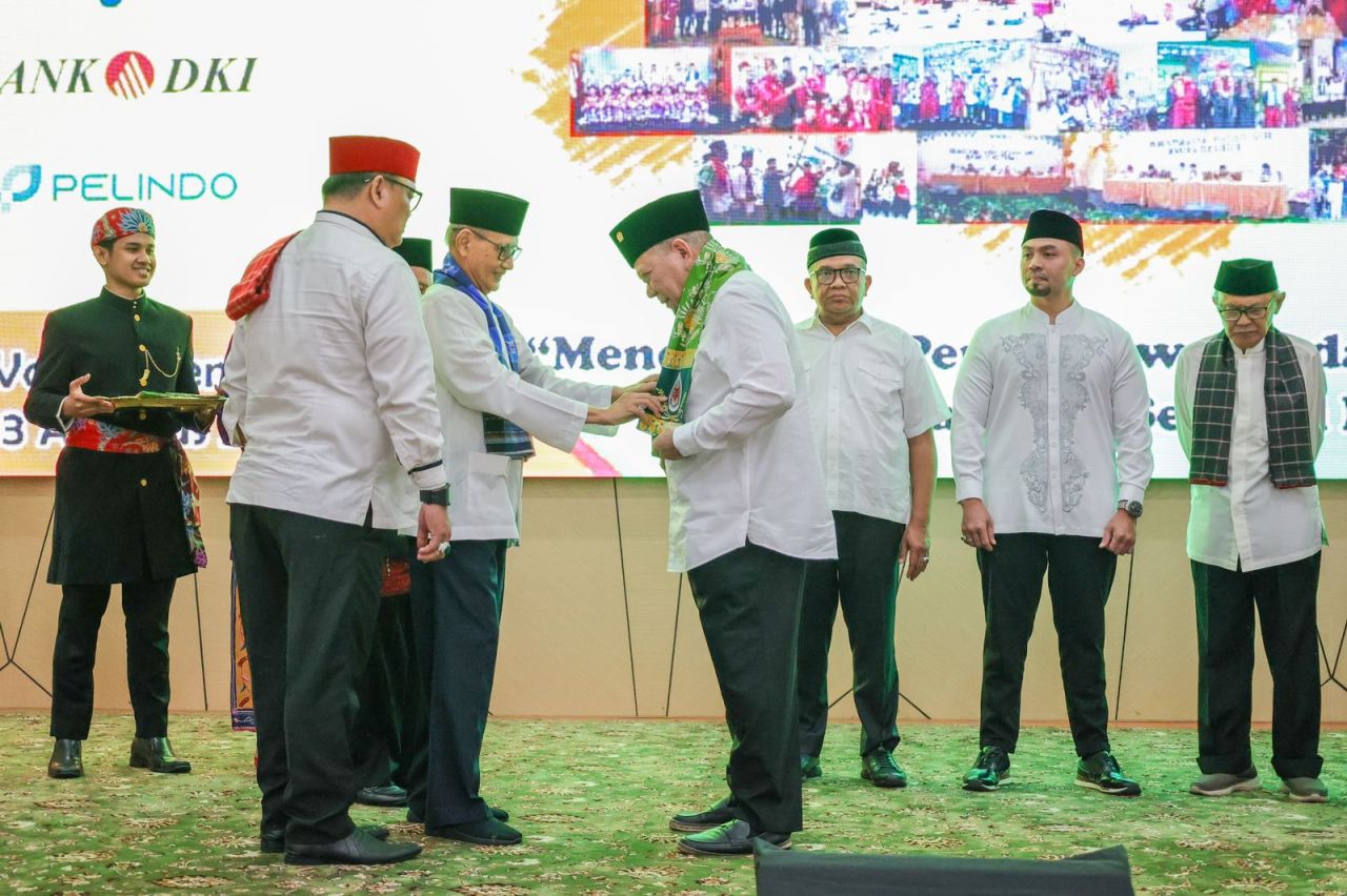 Ketua DPD RI disematkan gelar kehormatan 'Abang Betawi' oleh Bamus Betawi