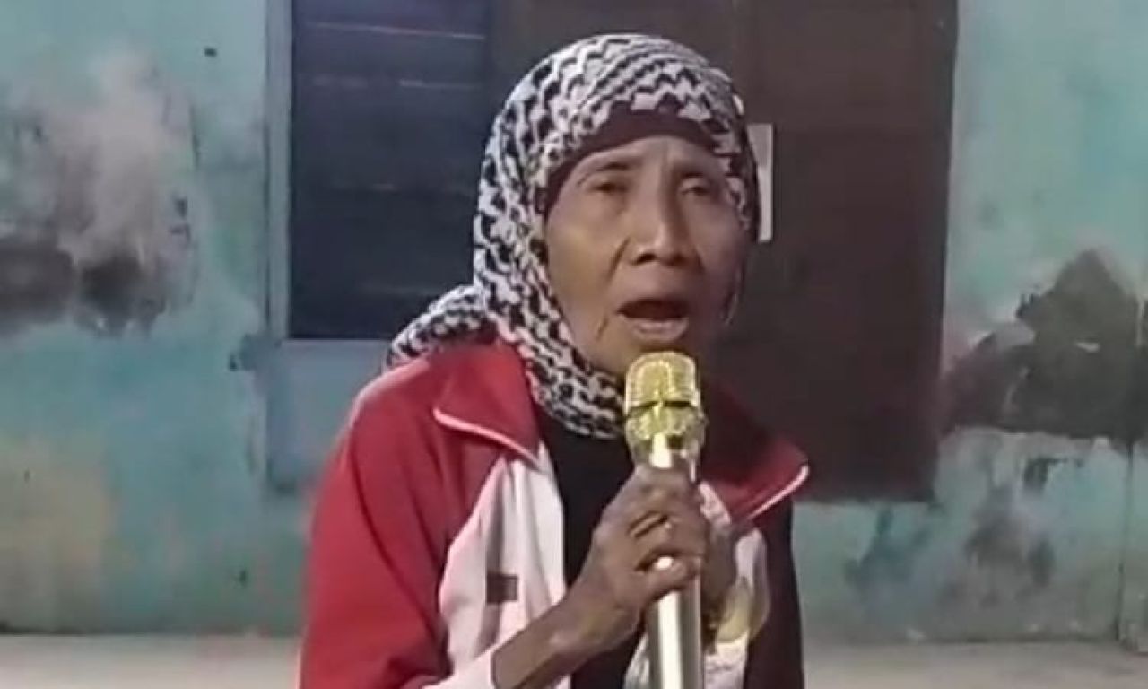 Nenek Casmiyati (foto: Ragil)