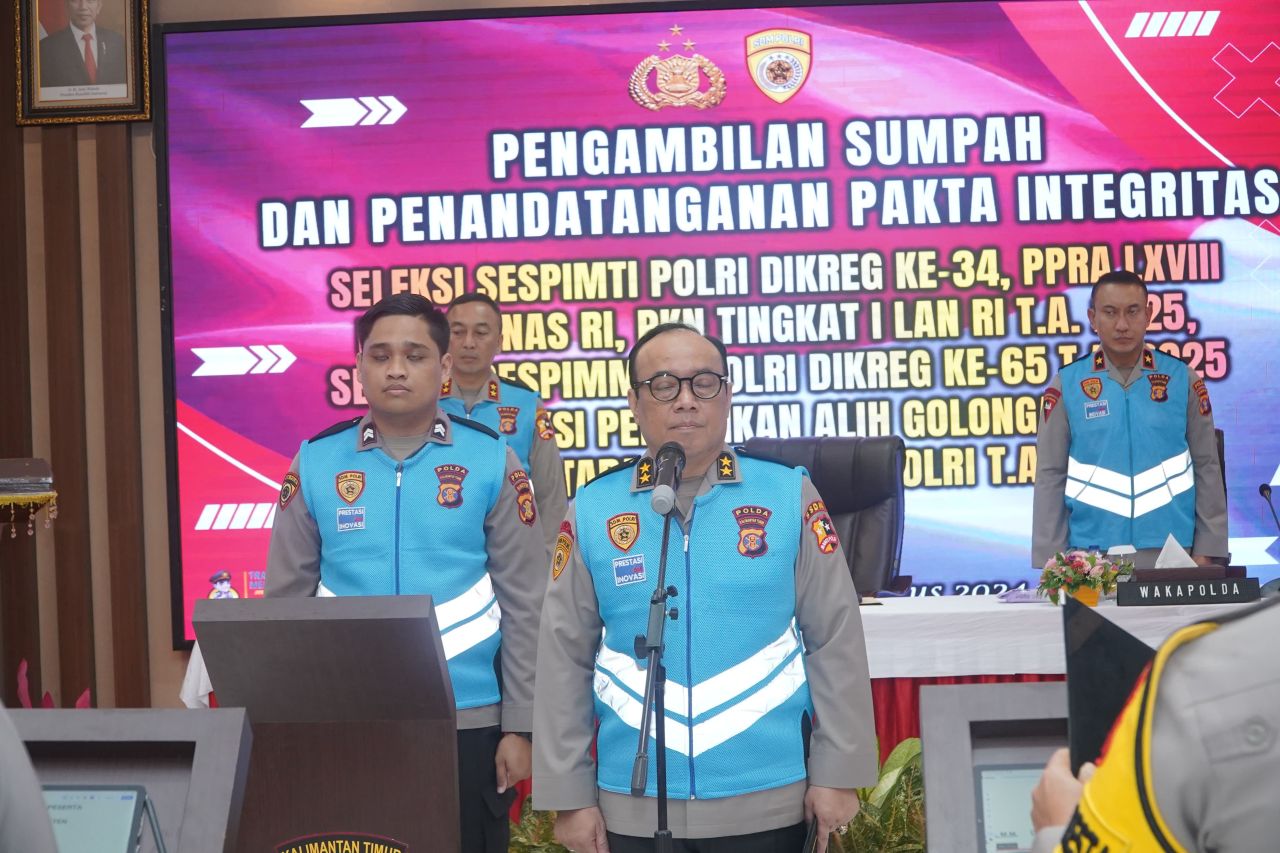 pengambilan sumpah dan penandatanganan pakta integritas Sespim