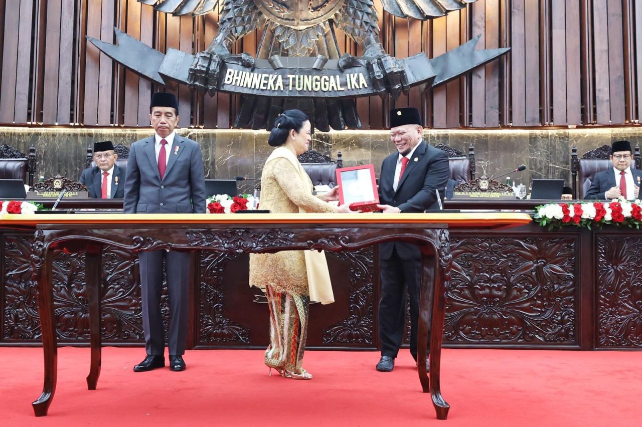 Ketua DPD RI Hadiri Sidang Tahunan di Gedung Nusantara I