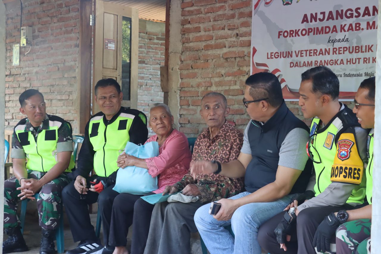 Forkopimda Magetan peduli veteran