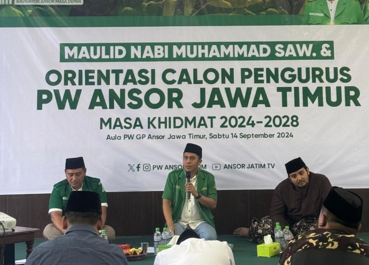 Musaffa' Safril (tengah) saat orientasi dan penandatanganan pakta integritas calon pengurus PW Ansor Jatim
