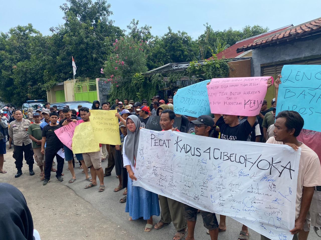 Memalukan! Seorang Oknum Kadus di Pemalang Dituntut Mundur Gegara Gadaikan Motor