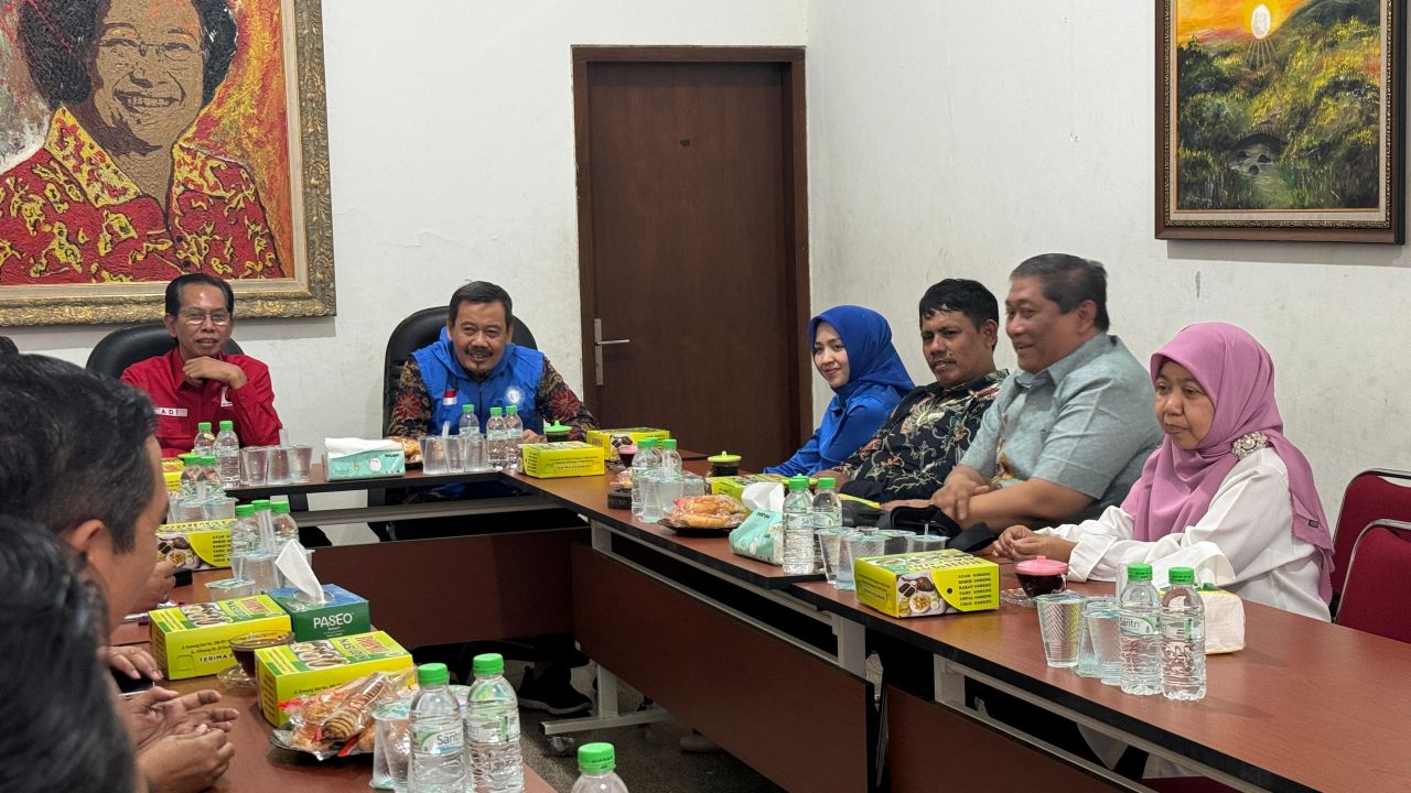 Pembahasan pembentukan fraksi PDIP - PAN