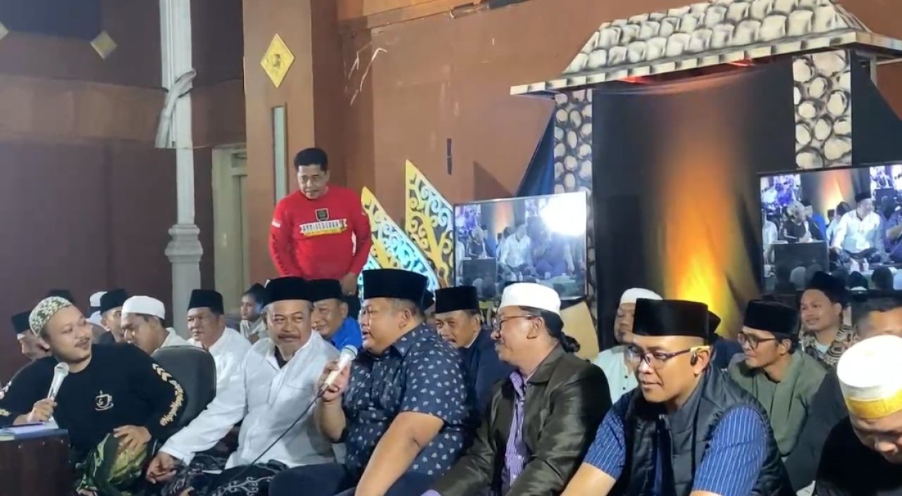 Polres Pamekasan Bersama Ulama Gelar Ngopi Ngaji Trotoar Lentera Katandur