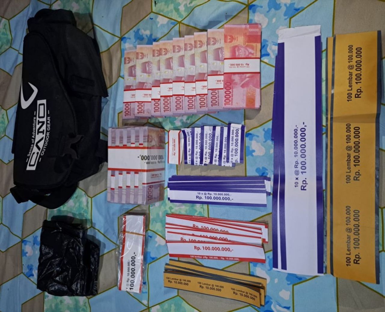 Bareskrim Polri Gerebek Lokasi Percetakan Uang Palsu