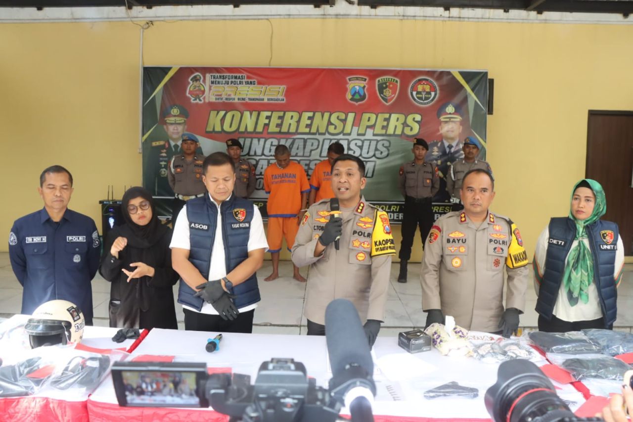 Polresta Sidoarjo memberikan keterangan terkait senpi