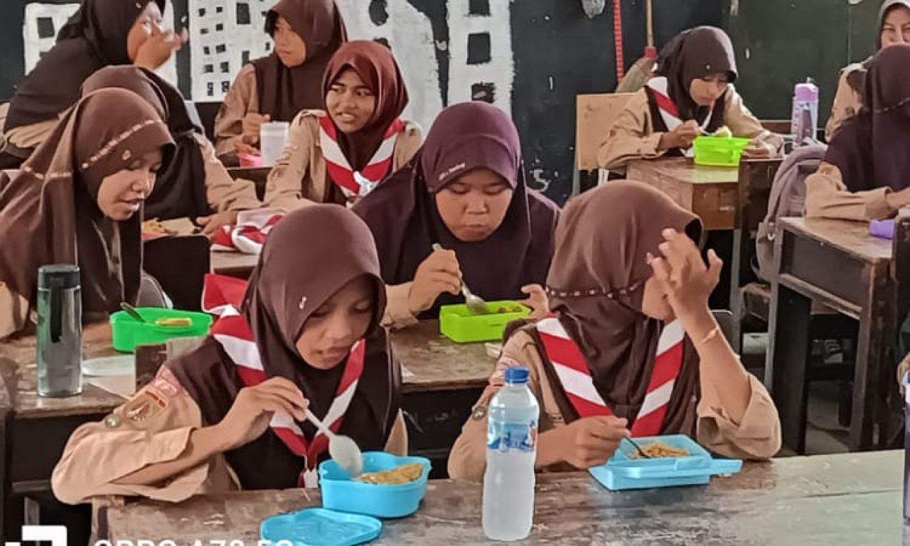 Budayakan Hidup Sehat, SMP Negeri 6 Pemalang Gelar Jum'at Sehat Secara Periodik