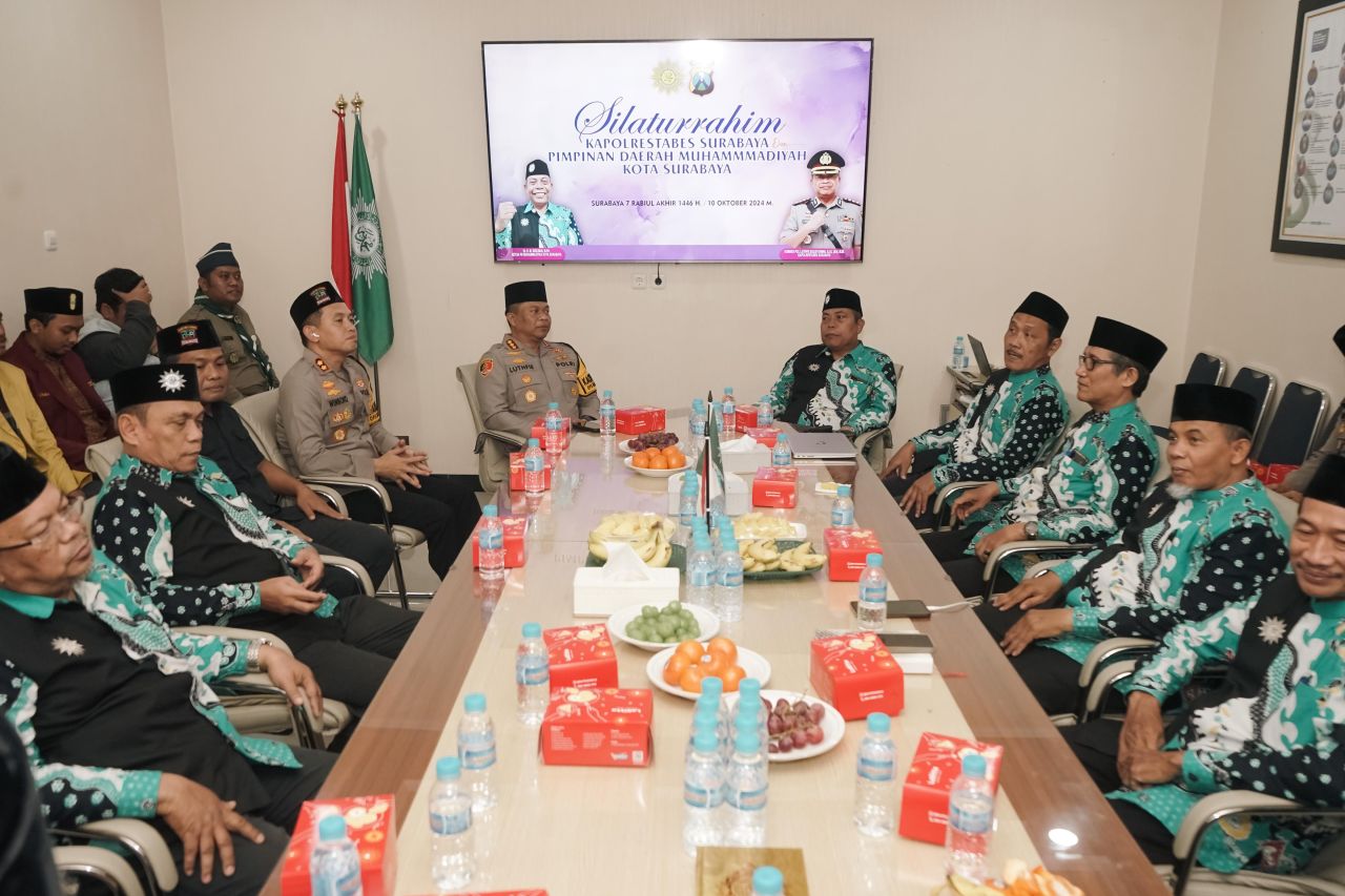 Kapolrestabes Surabaya Luthfie Sulistiawan Silaturahmi ke Tokoh Agama