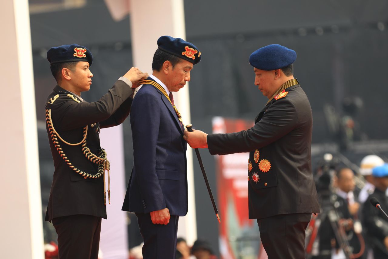 Anugerahi Presiden Jokowi Loka Praja Samrakshana, Kapolri Buka Suara