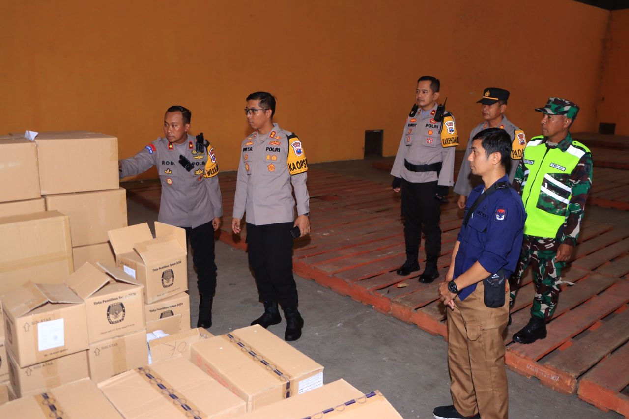 Gudang logistik Pilkada Serentak 2024