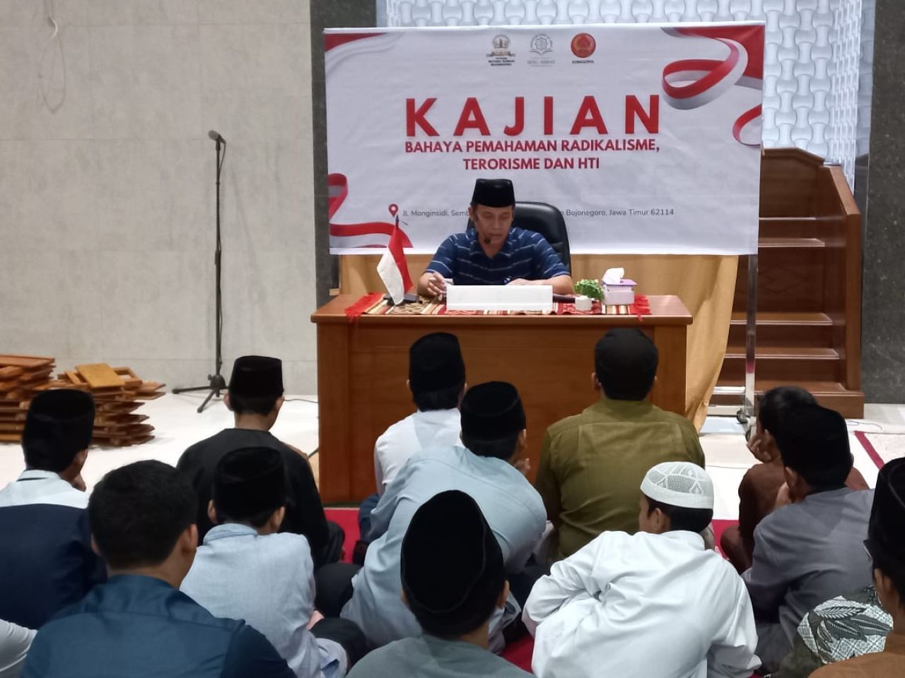 Polisi Kaji Bahaya Radikalisme Bersama Santri