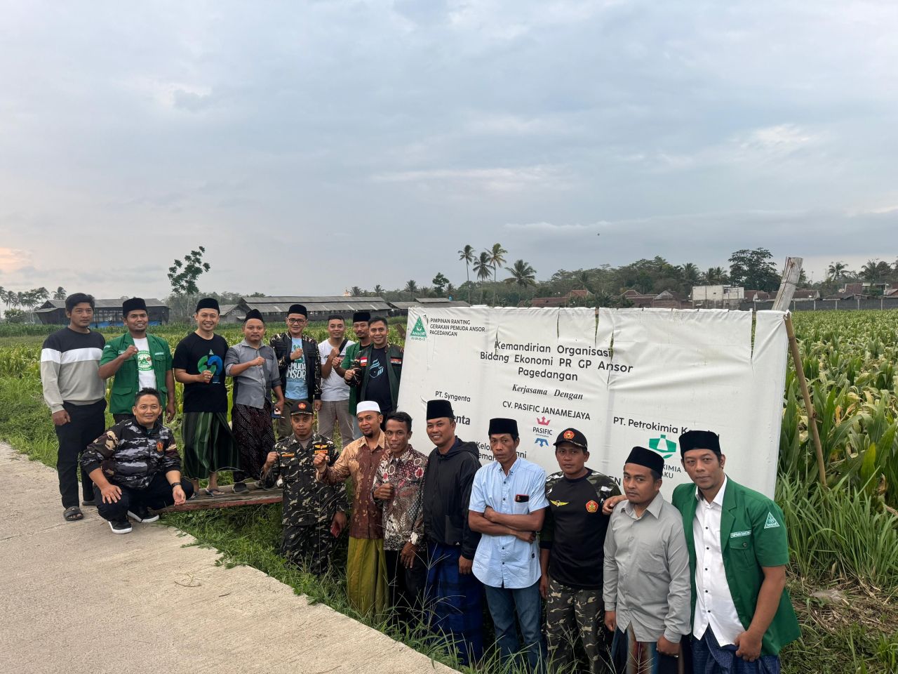 Ranting GP Ansor Desa Pagedangan buka Lahan Pertanian