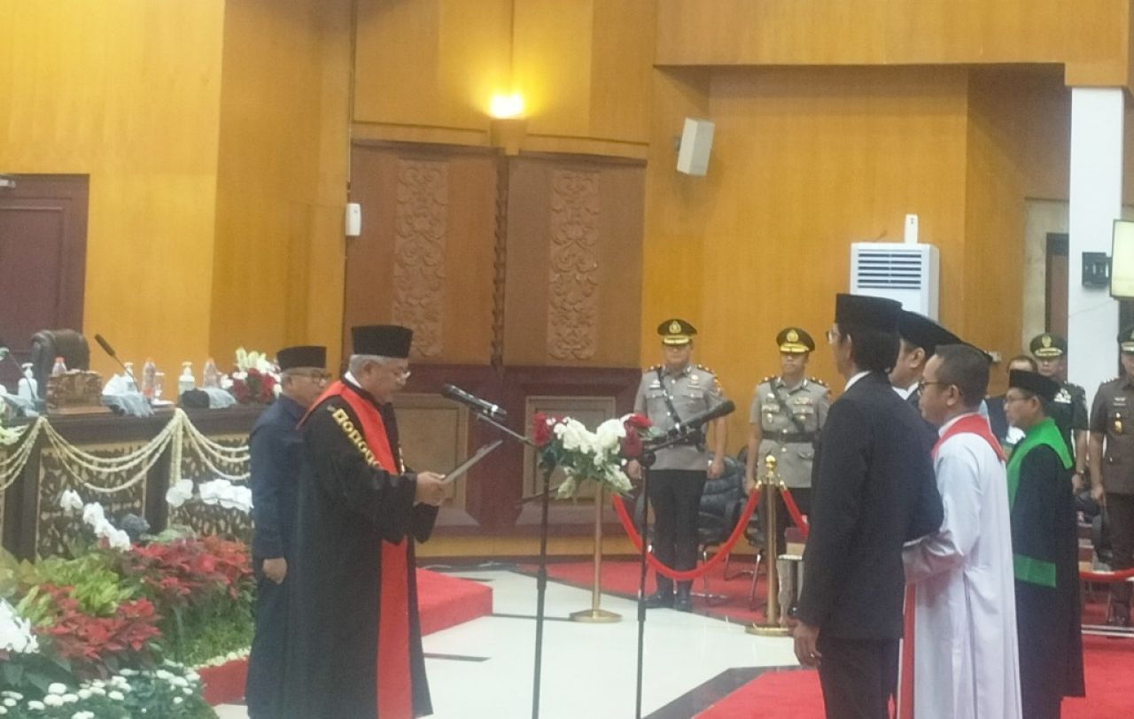 Empat Pimpinan DPRD Surabaya Dilantik, Disusul Penetapan Alat Kelangkapan Dewan