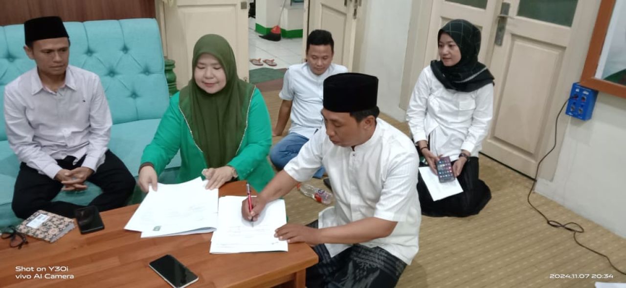 MoU Fatayat NU dan LPBHNU Surabaya