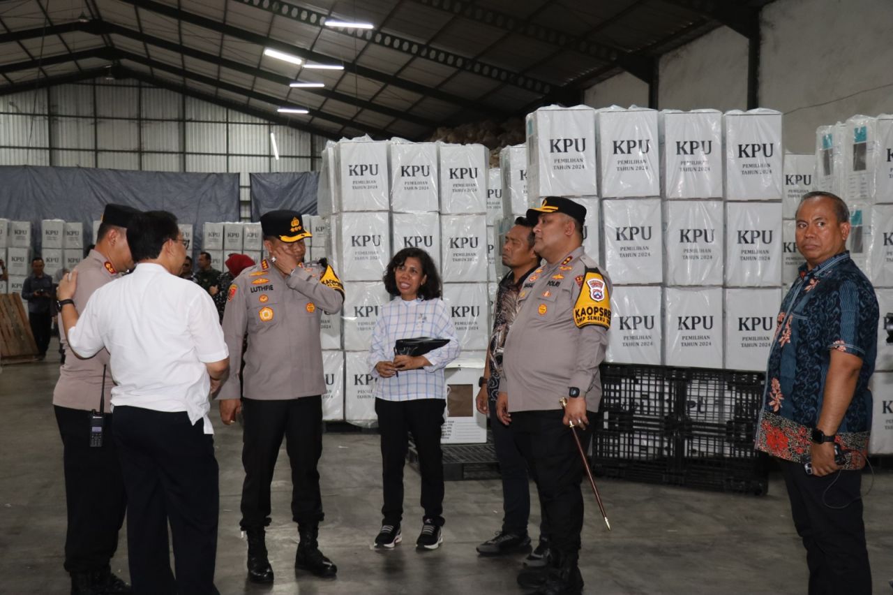 Bersama Forkompinda Polres Pelabuhan Tanjung Perak Sidak Gudang Logistik KPU