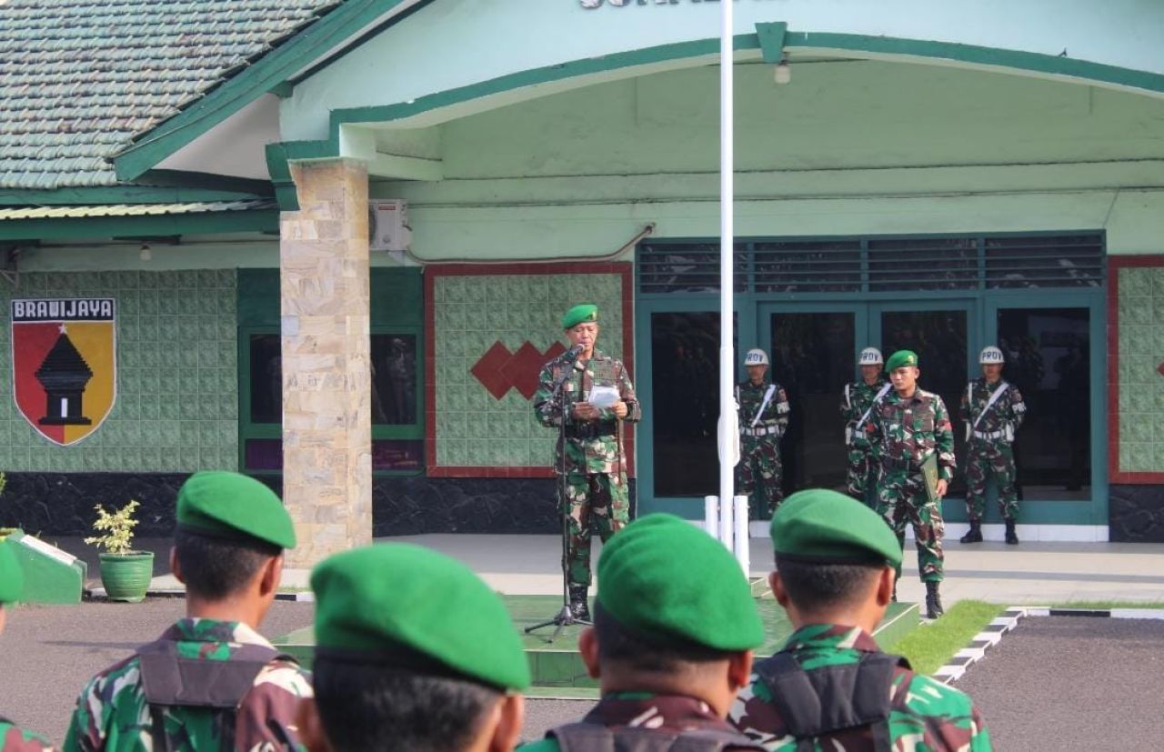 Upacara tujuh belasan dandim Surabaya Utara