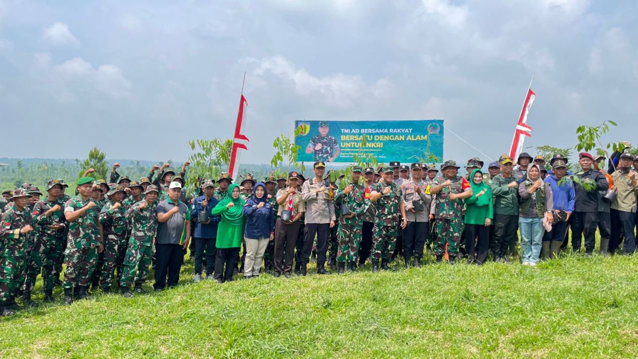 Penghijauan di Buper Glagah Arum