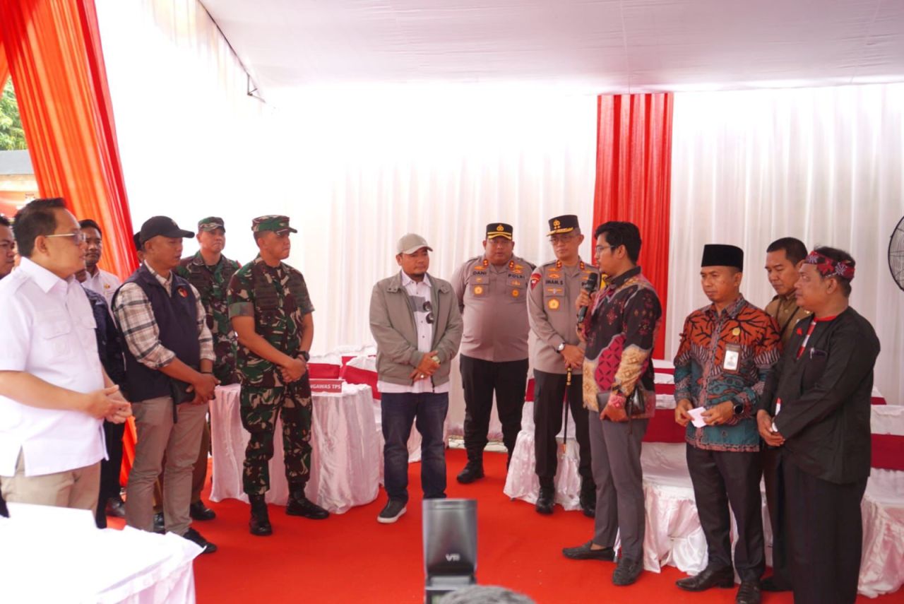 Kapolda bersama rombongan di Pamekasan