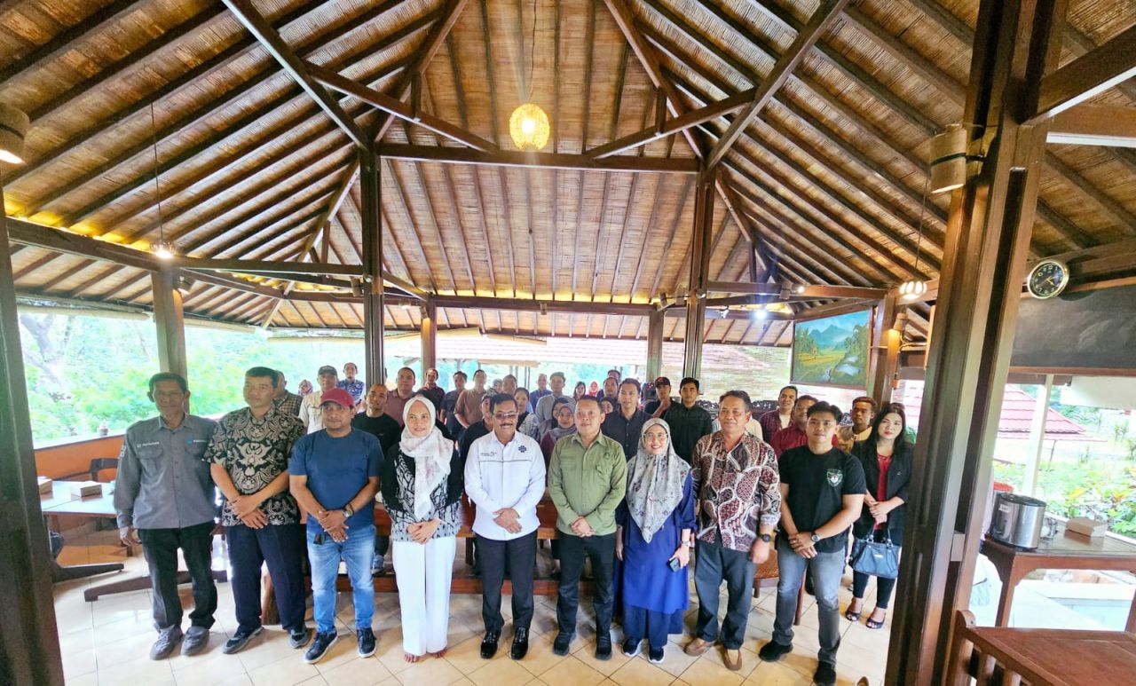 Pusat Pendidikan Lingkungan Hidup