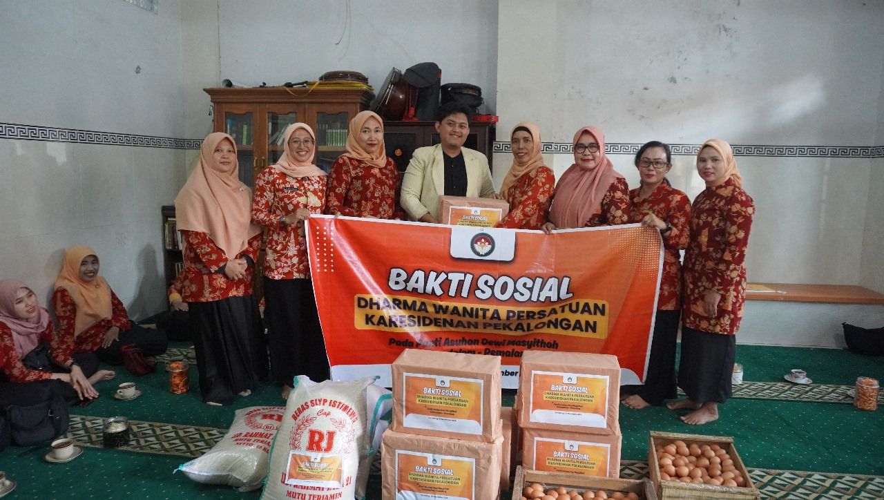 DWP Karesidenan Pekalongan Laksanakan Bakti Sosial ke Panti Asuhan Dewi Masyithoh