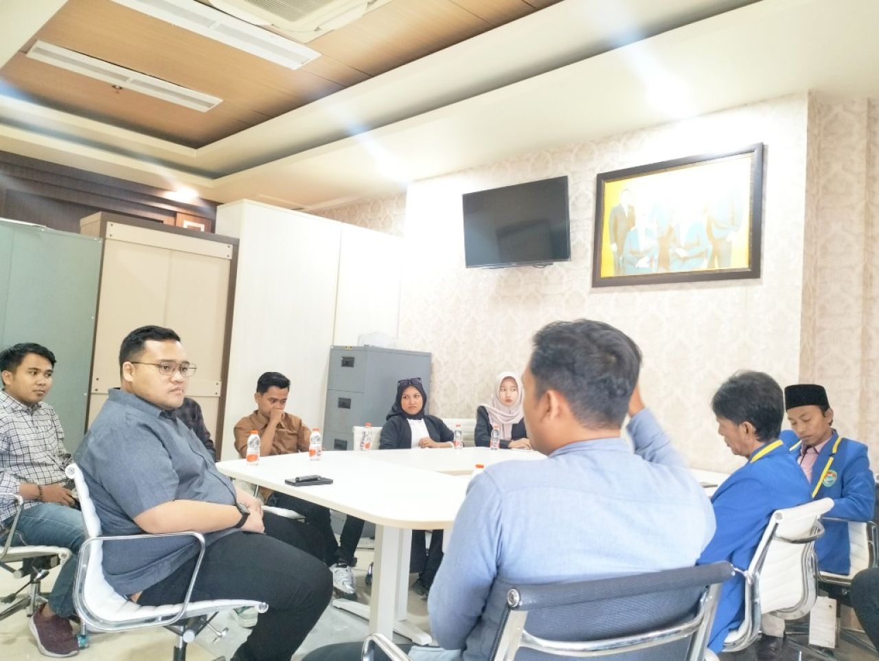 Berkunjung ke Fraksi Golkar, IKA PMII Perjuangan Diskusi Persoalan RHU dan Miras