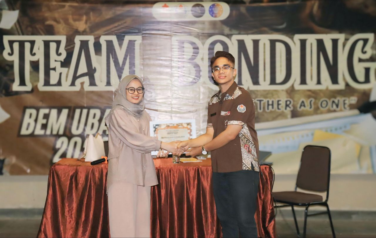 Dia Puspitasari di sela-sela Seminar wawasan kebangsaan (foto: Puspa)