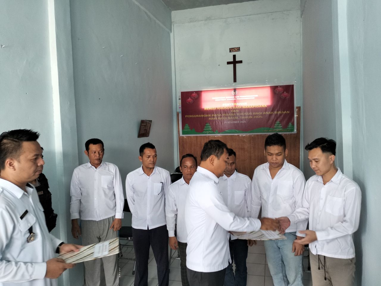 Enam warga binaan lapas Sungai Liat terima remisi