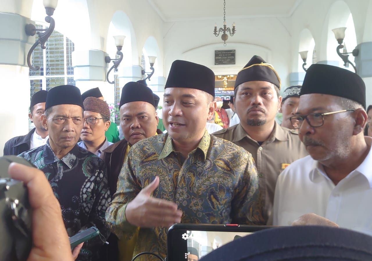 Wali Kota Targetkan Peningkatan Infrastruktur dan Pelayanan Publik Surabaya di 2025