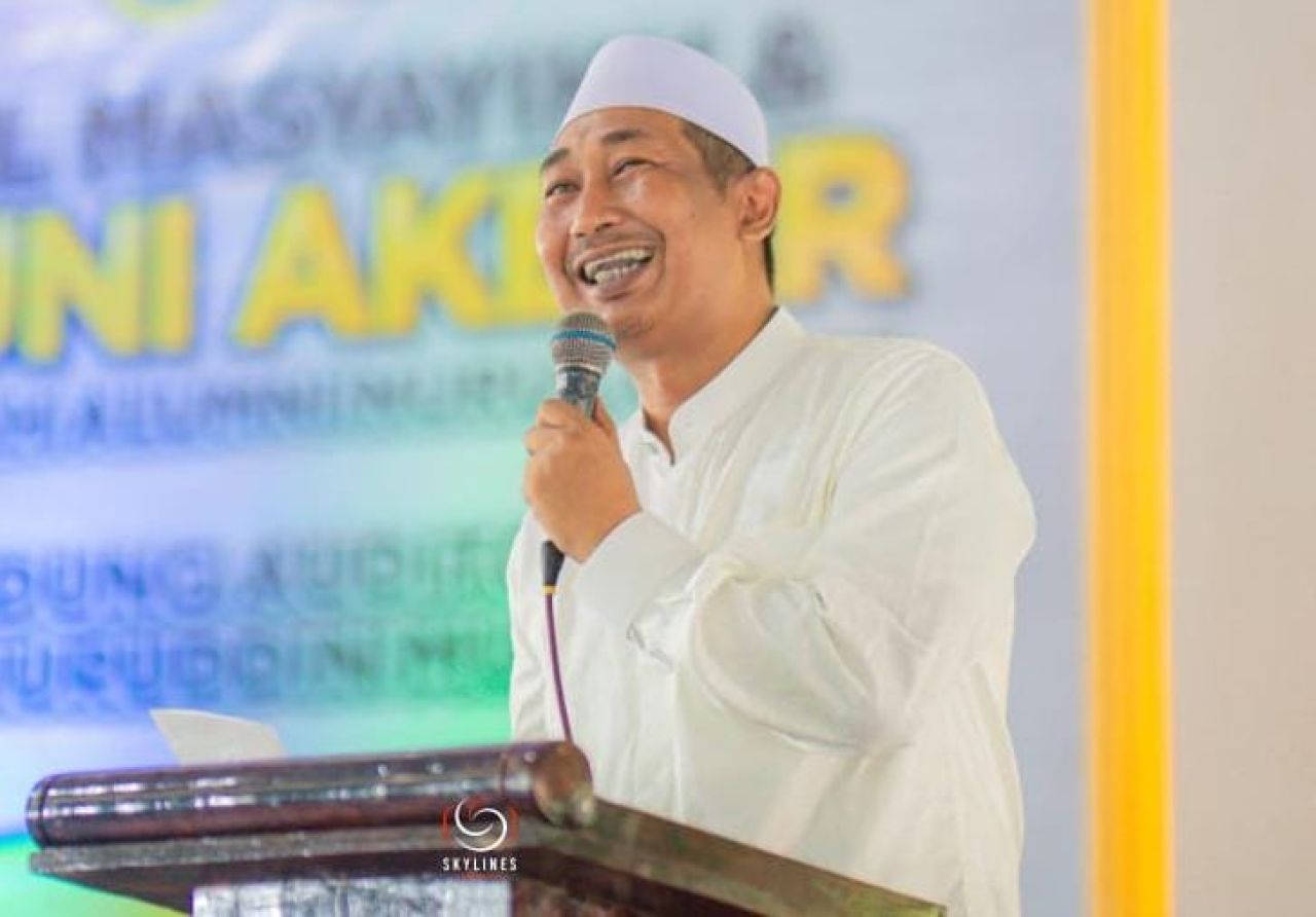 Pengasuh Ponpes Nurul Qodim Paiton KH Abdul Hadi Noer