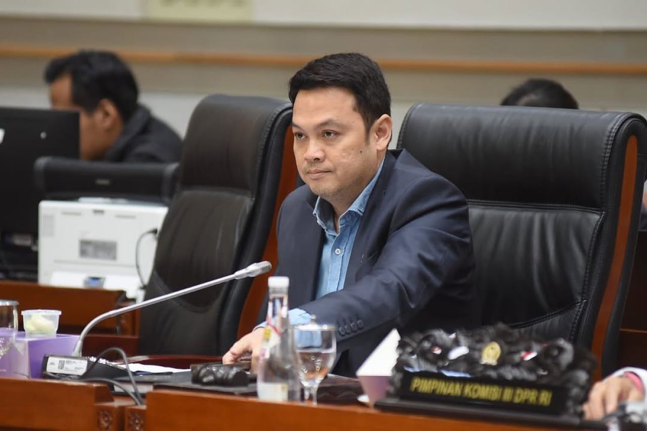 Sikapi Demonstrasi Nyanyikan lagu "Bayar-bayar", DPR Ajak Masyarakat Jaga Stabilitas Nasional