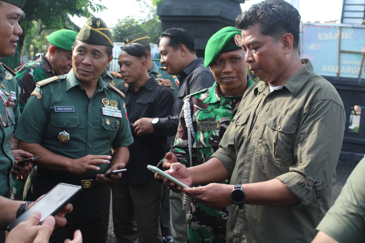 Kodim 0830 Surabaya Periksa Secara Acak Ponsel Prajurit, Ini Kata Mayor Inf Iwandono