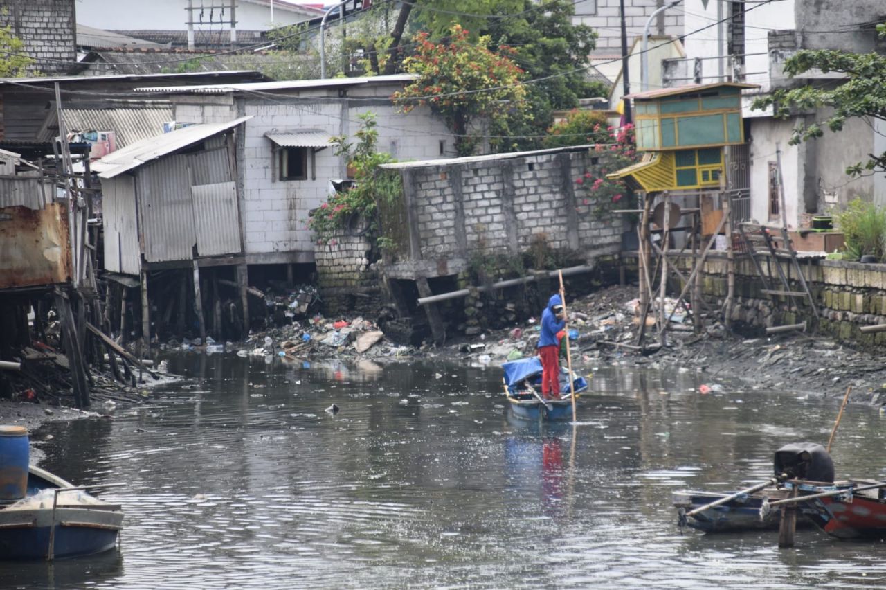Antisipasi Banjir, Pemkot Surabaya Normalisasi Sungai Kalianak