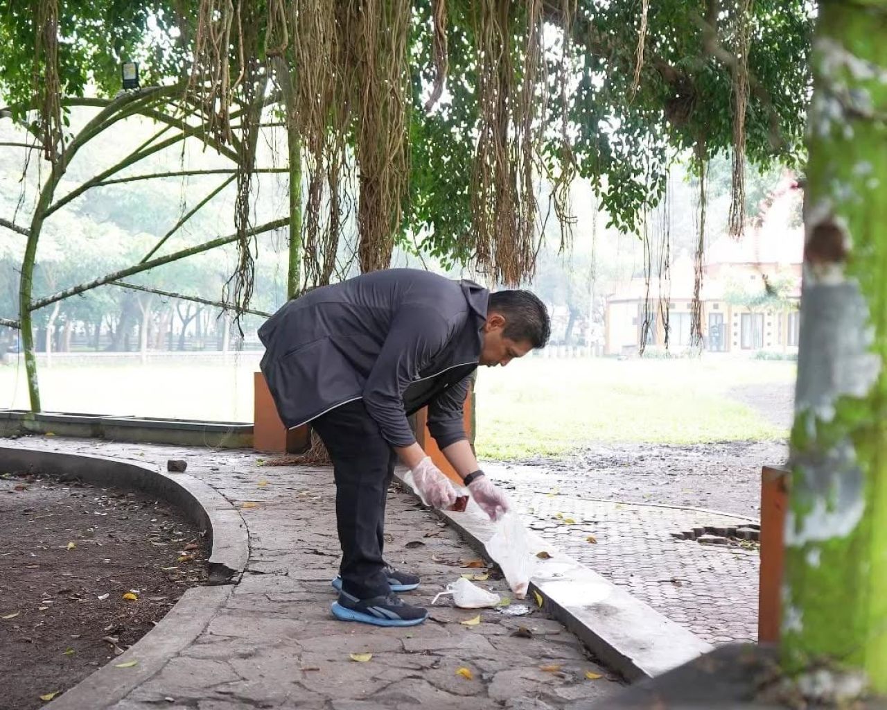 Demi Terciptanya Bondowoso Bersih, Pemkab Lakukan Gerakan Sehat dan Kerja Bakti Bersama