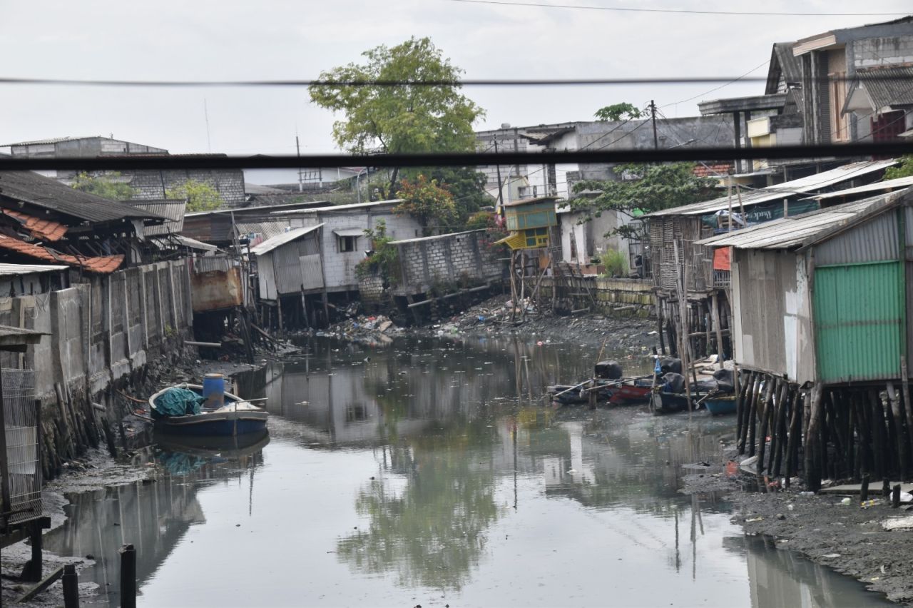 Pemkot Surabaya Pasang Patok Batas Sungai Kalianak, Siapkan Normalisasi Cegah Banjir