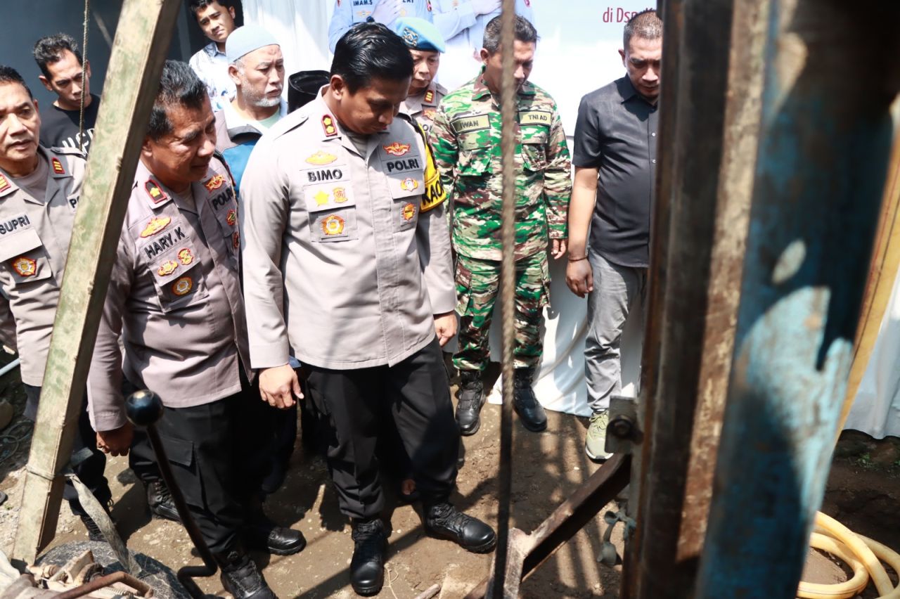 Polres Kediri di lokasi pengeboran